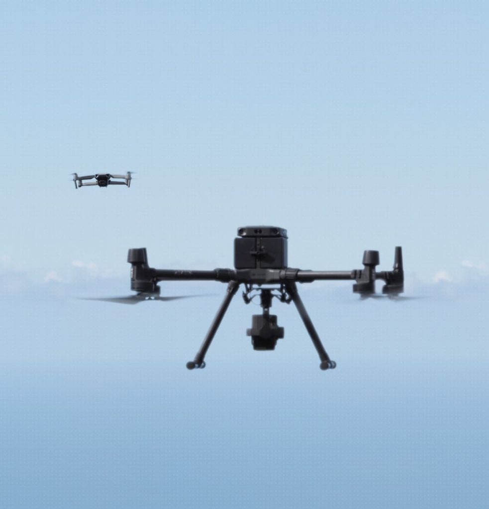 dos drones de un piloto profesional en canarias